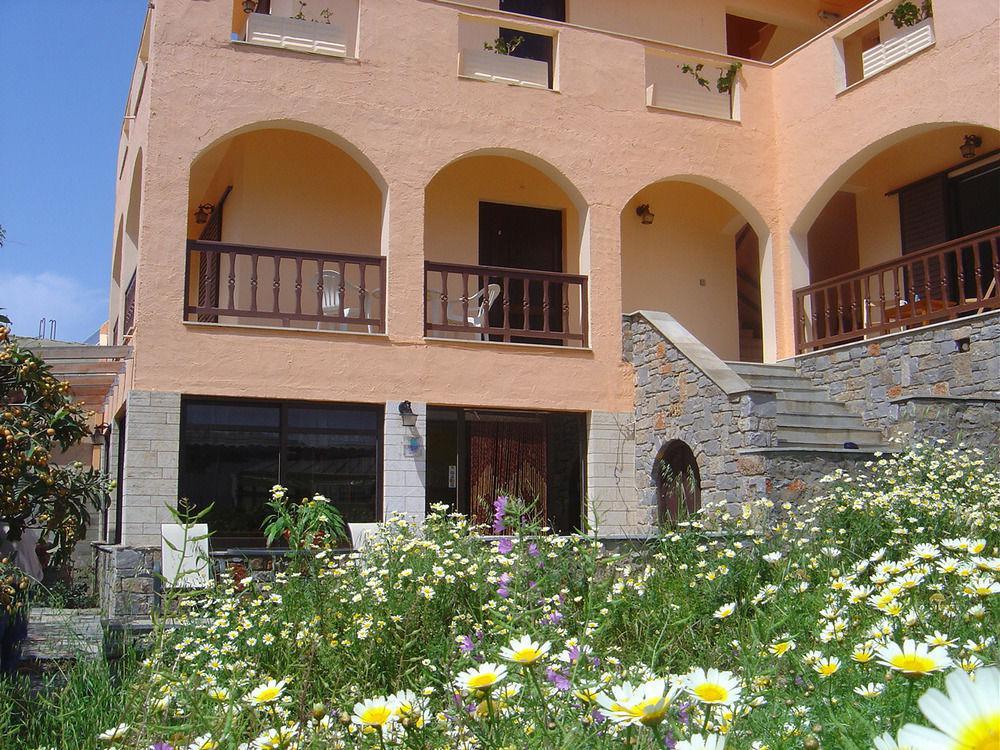 House Margot Ξενοδοχείο Παλαίκαστρο Εξωτερικό φωτογραφία